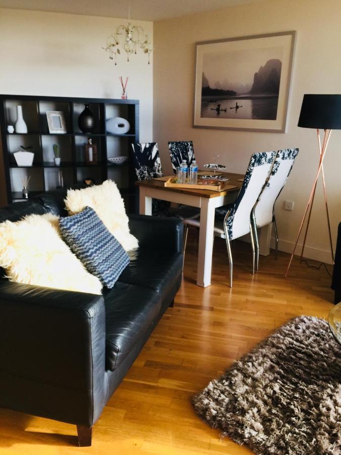 Sky Night Serviced Apartments Cardiff Buitenkant foto