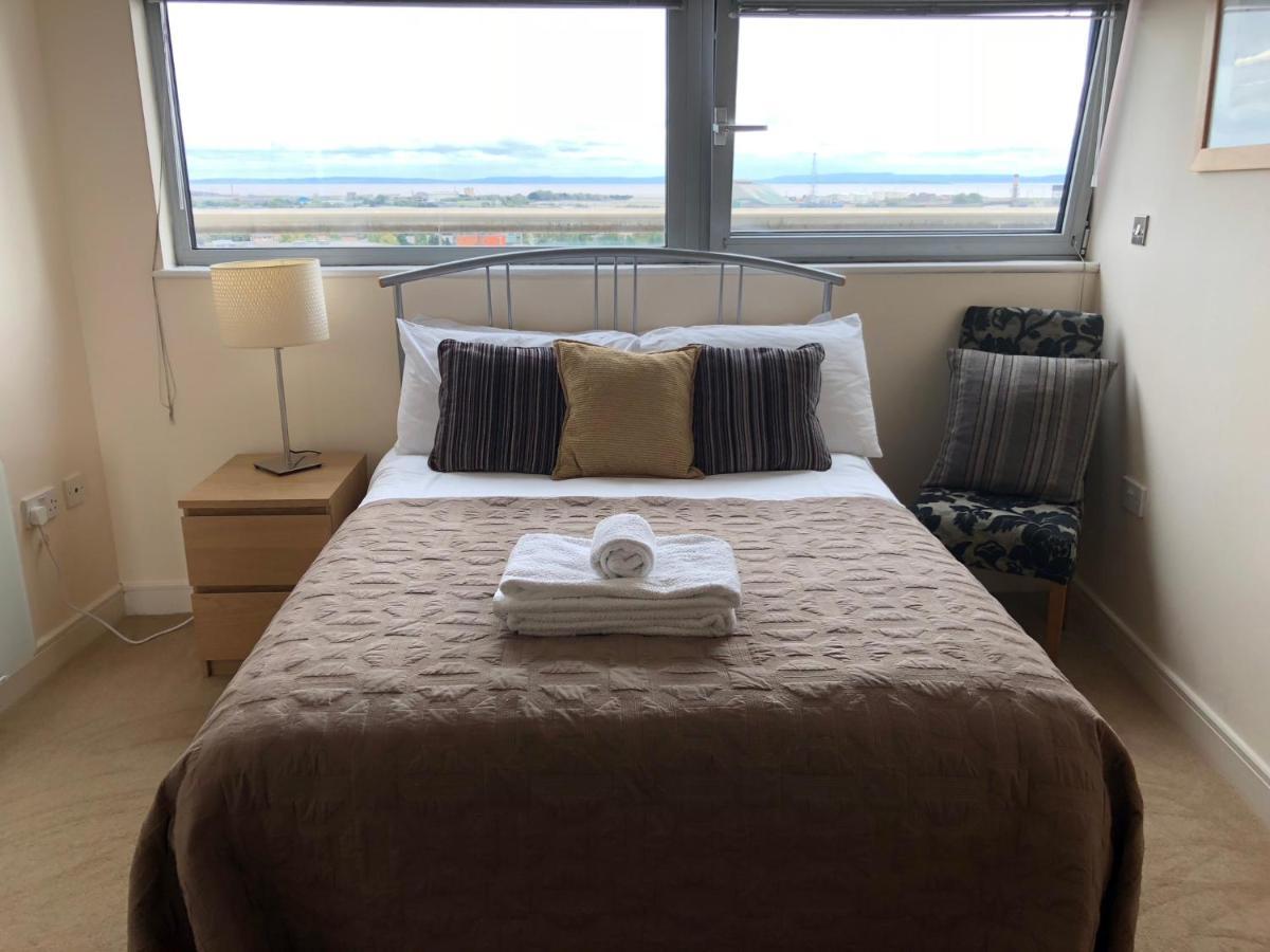 Sky Night Serviced Apartments Cardiff Buitenkant foto