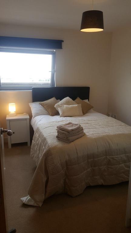 Sky Night Serviced Apartments Cardiff Buitenkant foto