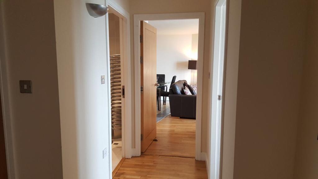 Sky Night Serviced Apartments Cardiff Buitenkant foto